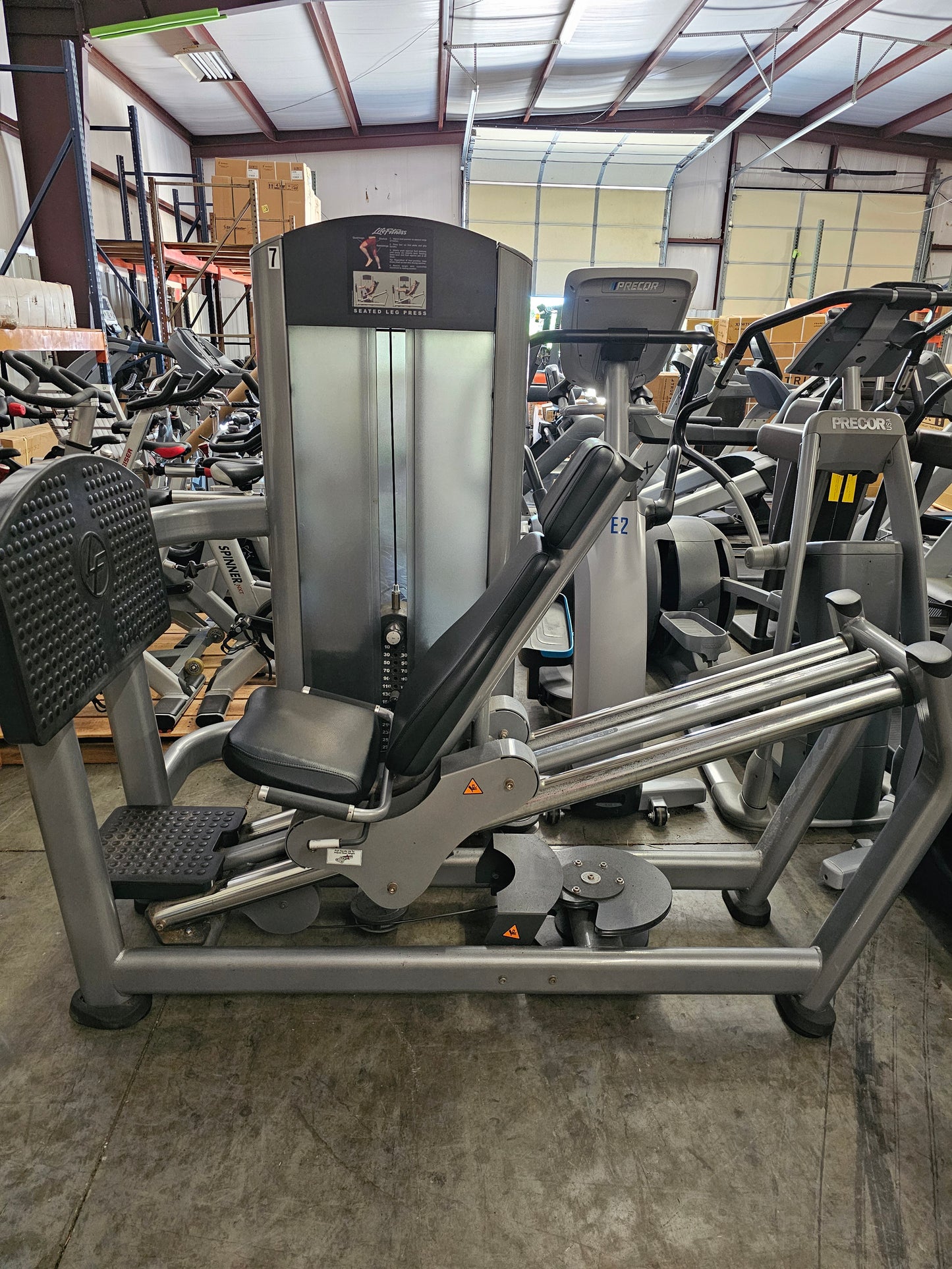 Life Fitness Seated Leg Press