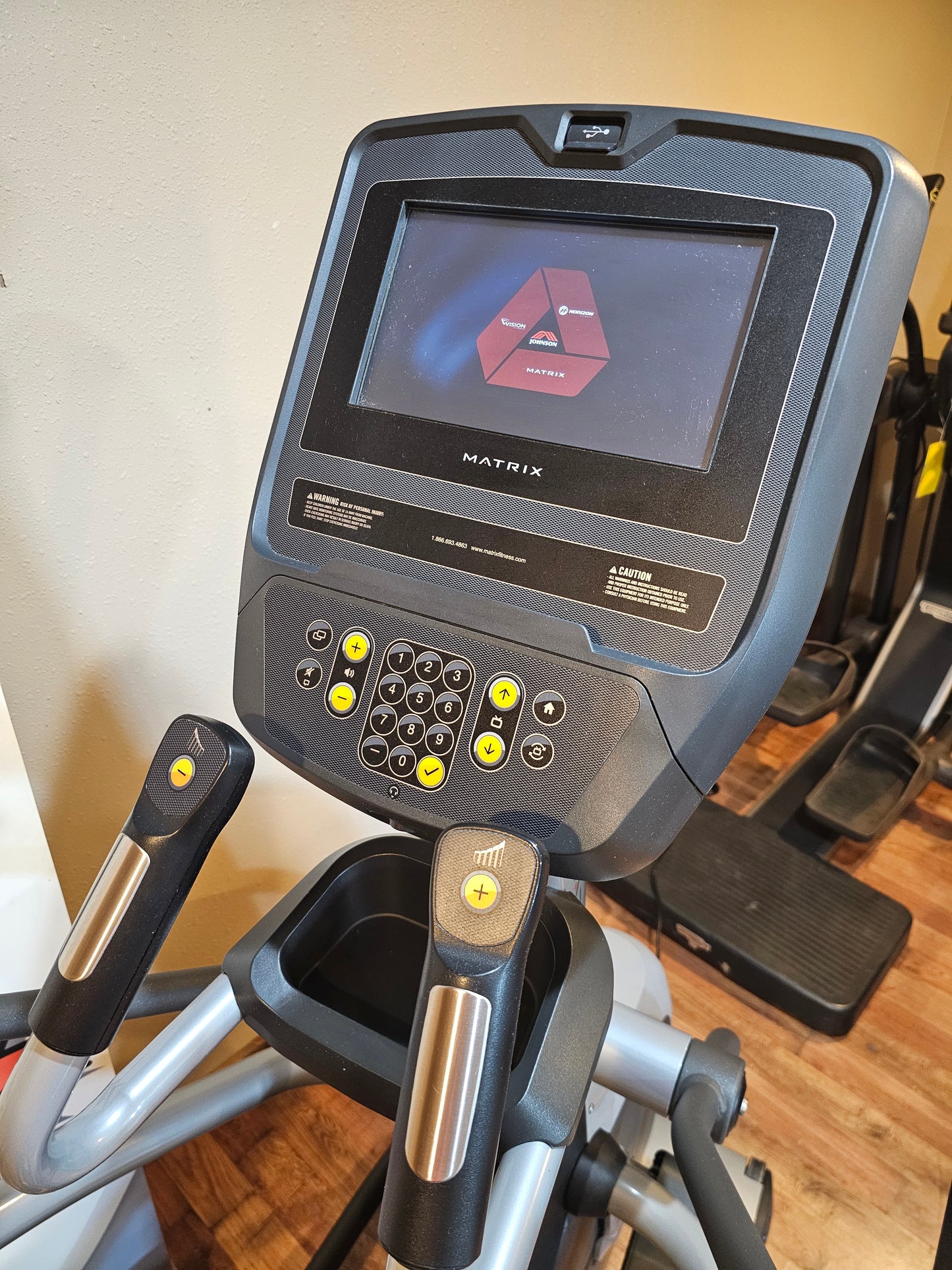 Matrix E1xe Suspension Elliptical