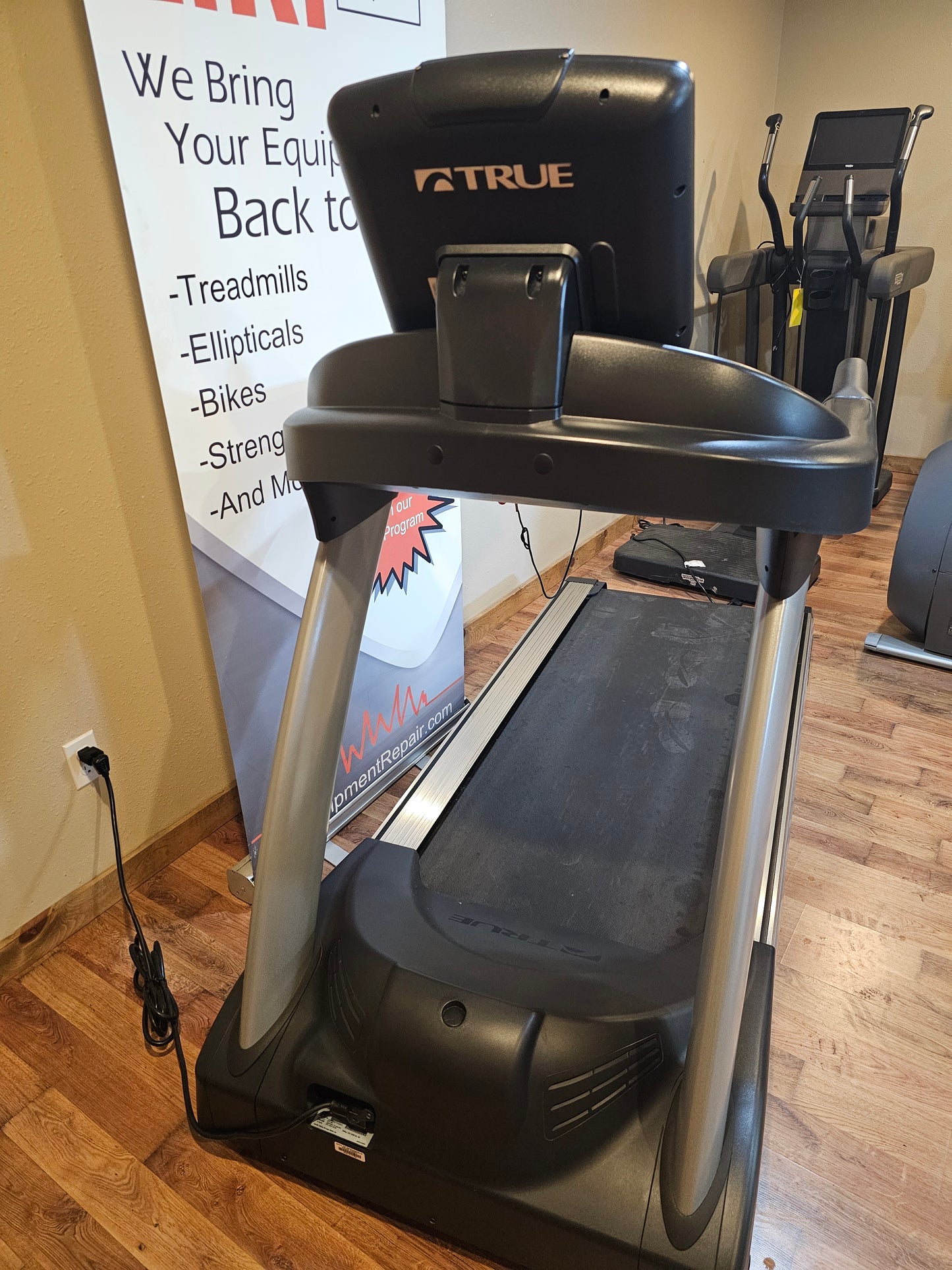True CS900 Treadmill