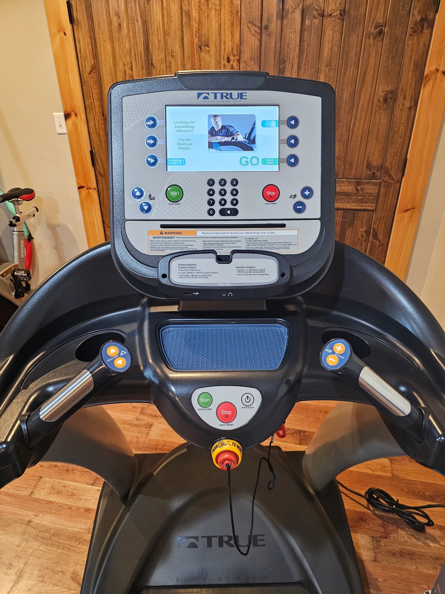 True CS900 Treadmill