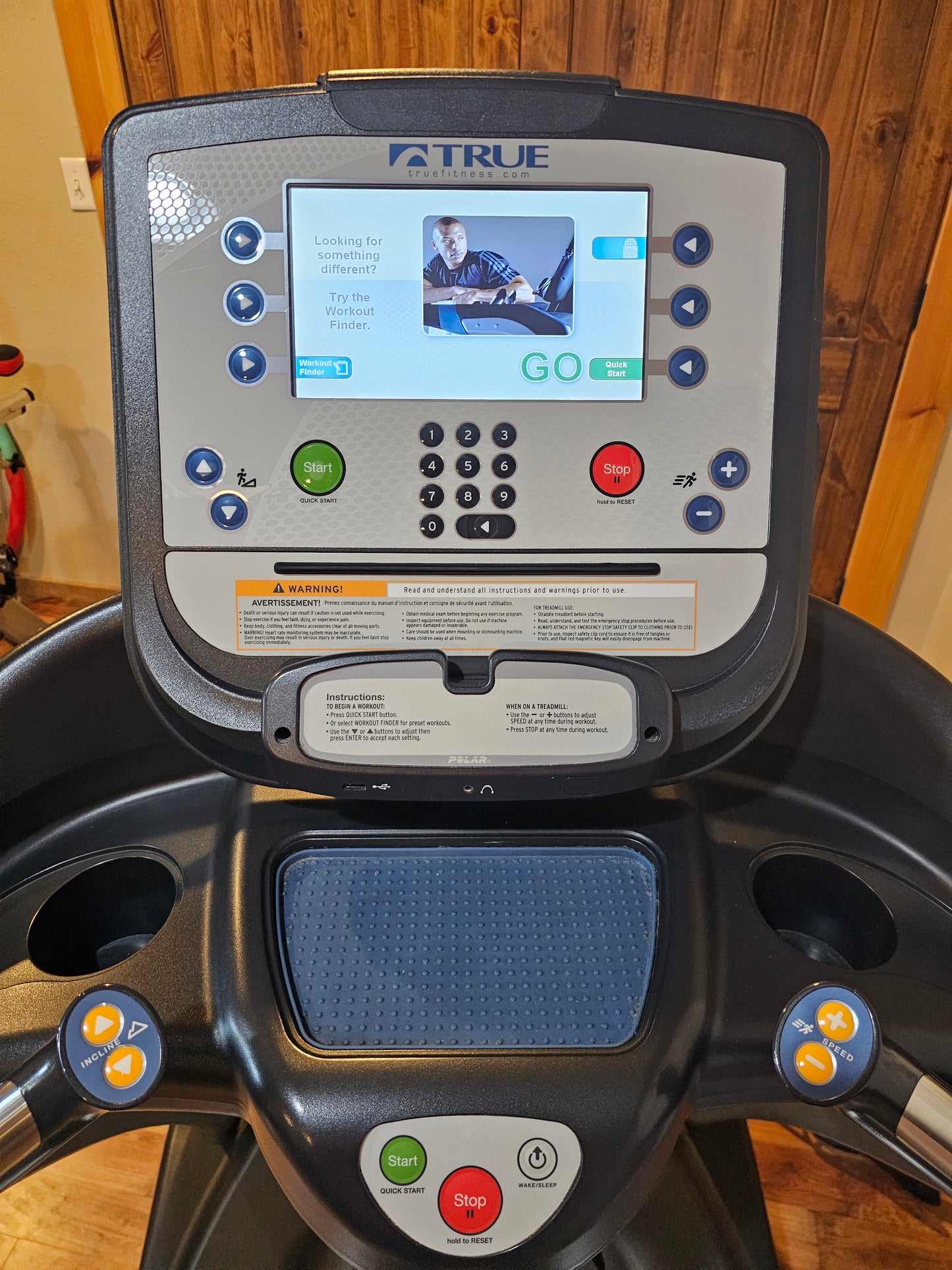 True CS900 Treadmill
