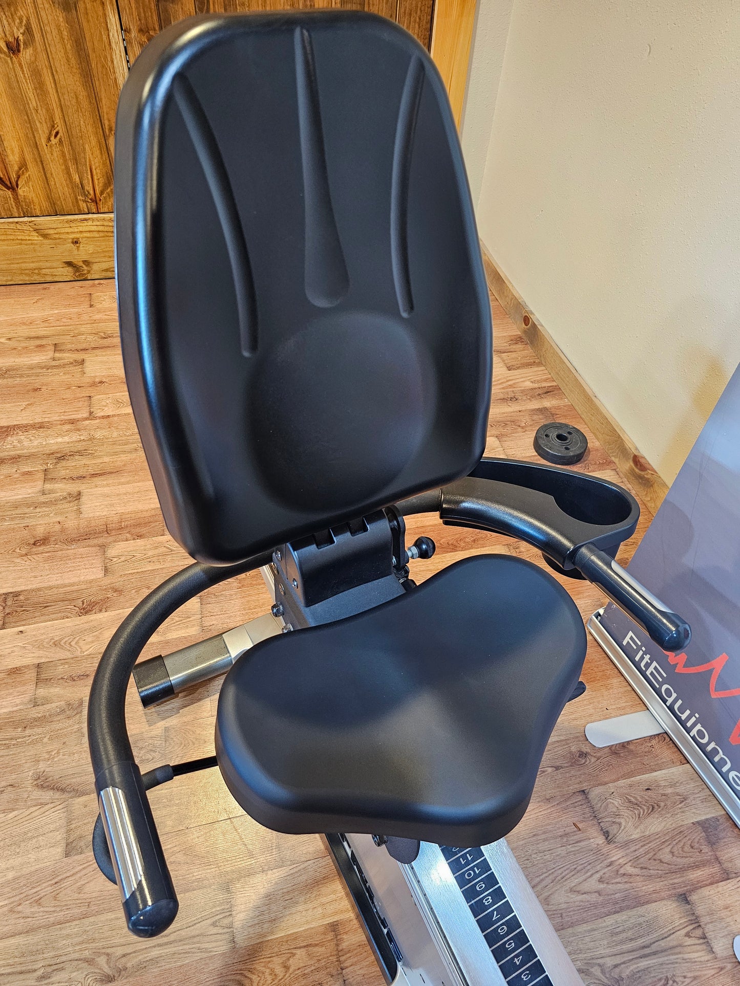 True CS800 Recumbent Bike