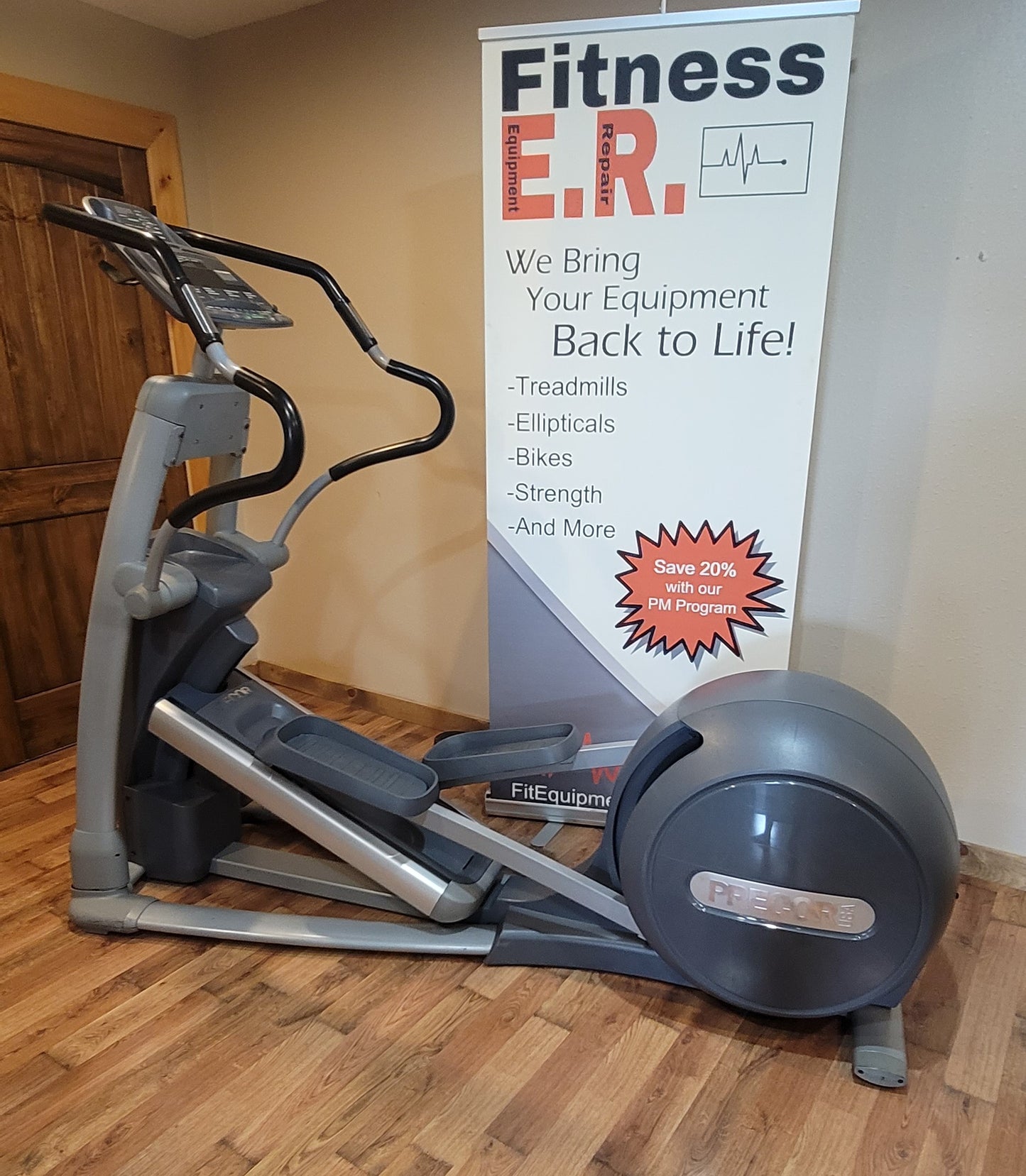 Precor 546i Pre-Experience Elliptical