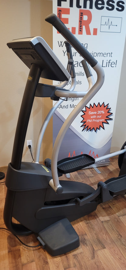 Technogym Synchro Excite 700 elliptical w/ VisioWeb