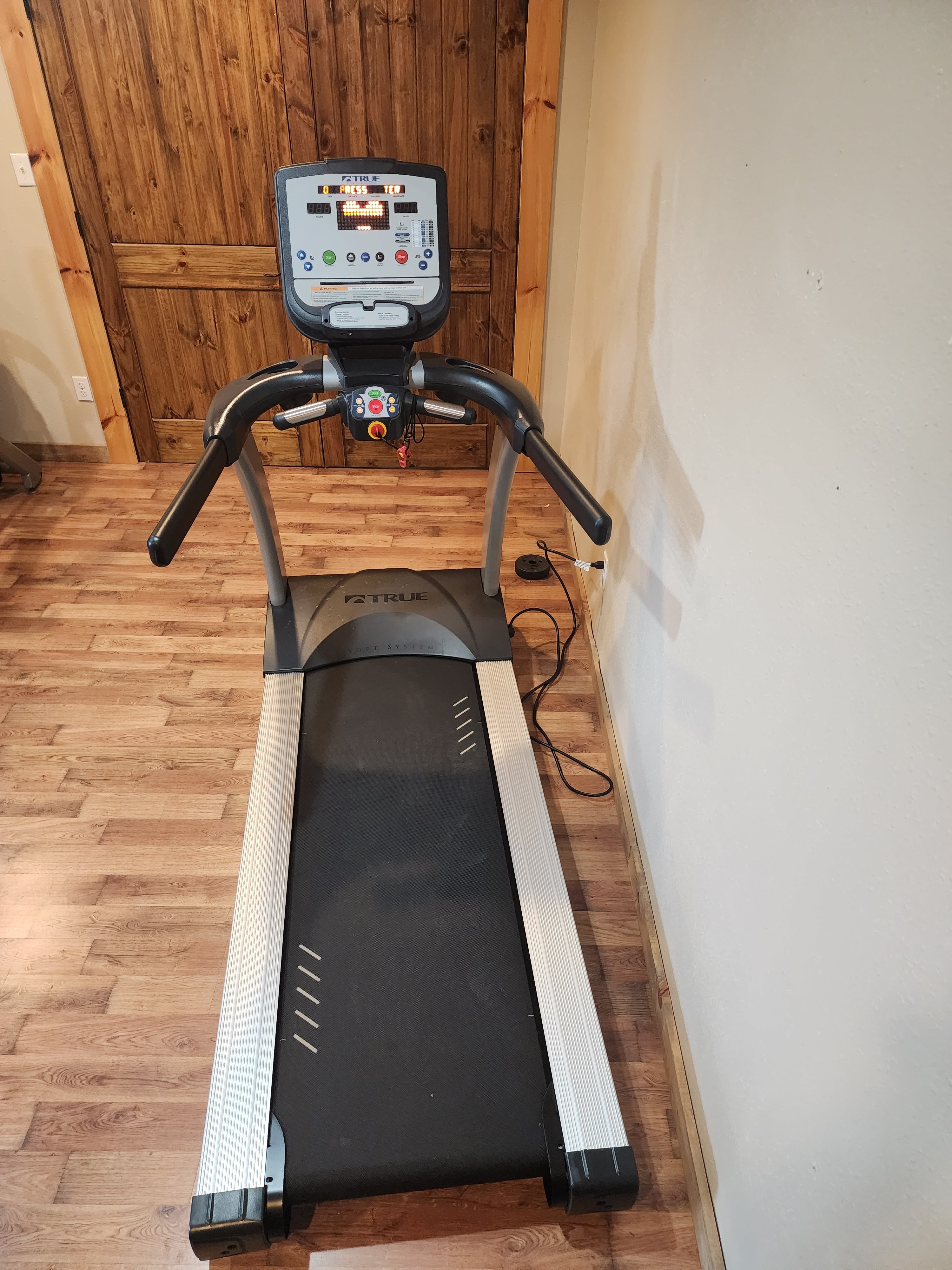 True 400 best sale soft system treadmill