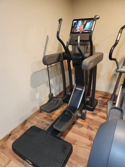 Technogym Artis Vario Elliptical