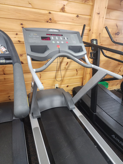 Life Fitness 91Ti Treadmill