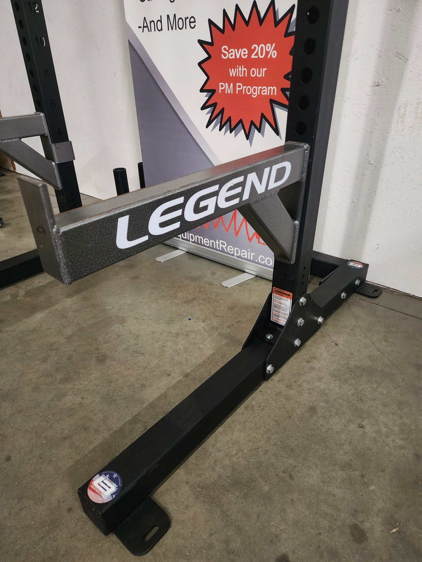 Legend Fitness Quarter Cage