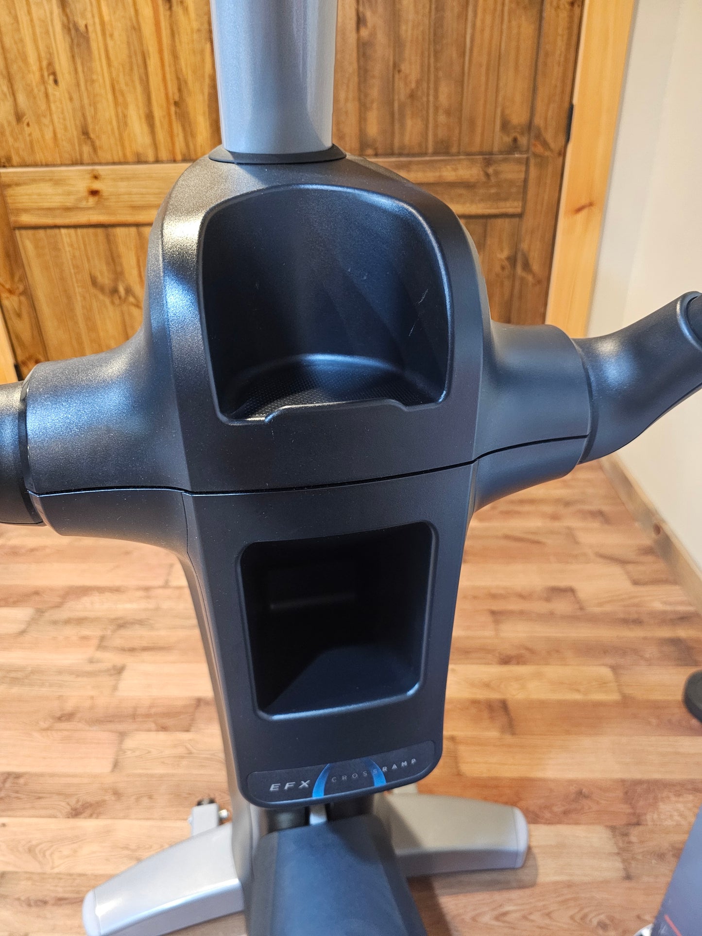 Precor 833 Elliptical