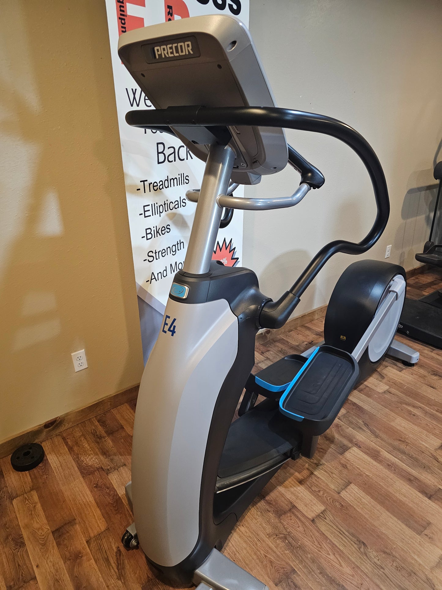 Precor 833 Elliptical