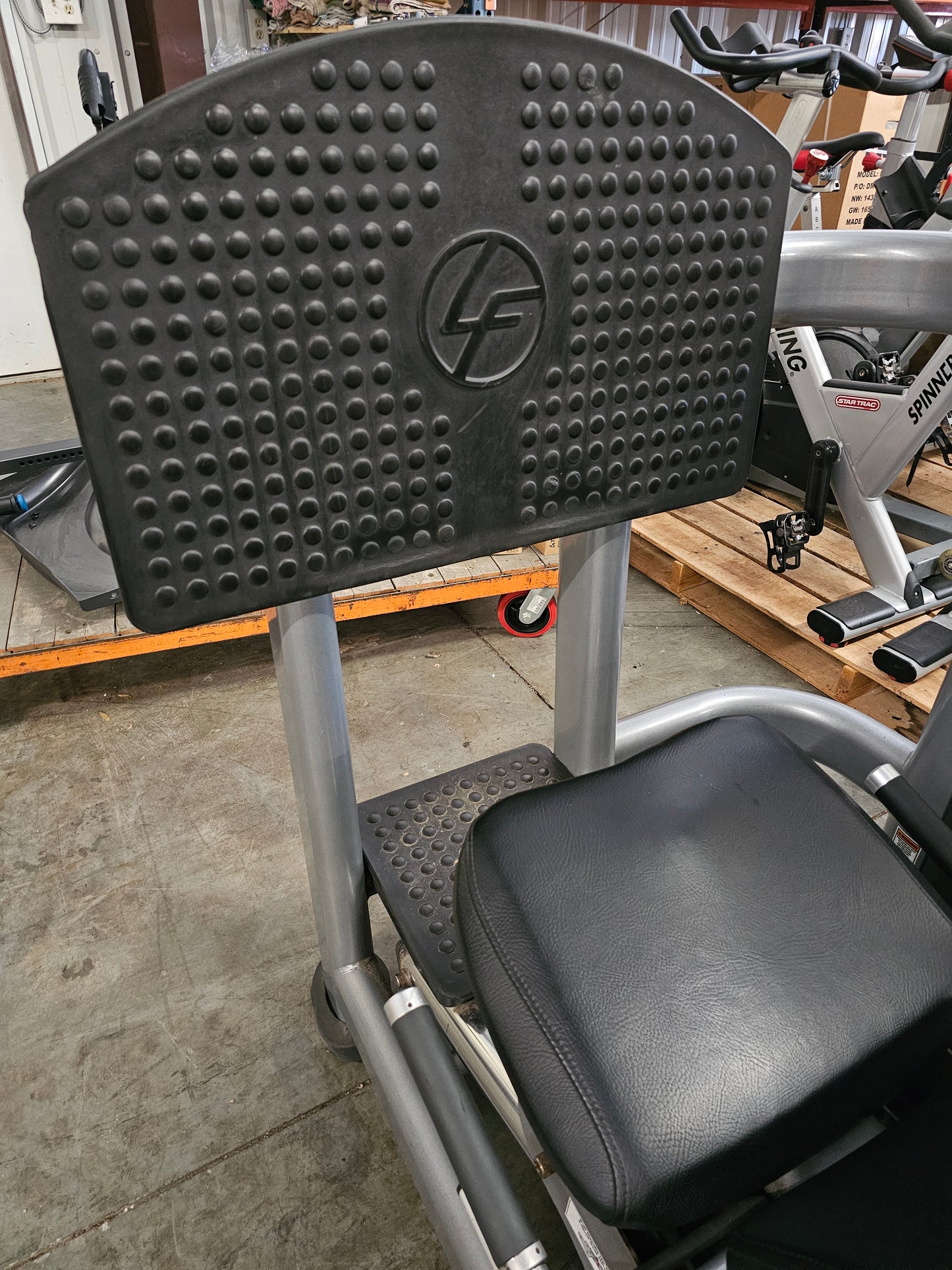 Life Fitness Seated Leg Press