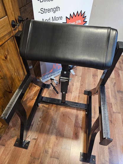 Hammer Strength Preacher Curl Bench